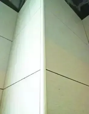 验收阳角垂直时,推荐使用激光标线仪,观察阳角线与激光