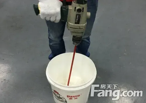 a君:哈哈,不过我家师傅只用德高内墙防潮防霉腻子哦,他说质量有保证