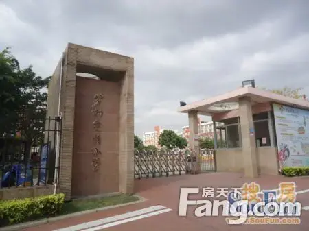 北湖一路西侧的罗村实验小学