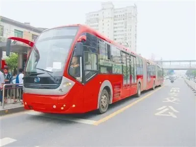 从莲塘街道办怎样搭公交车到固戍地铁站呢如题 谢谢了