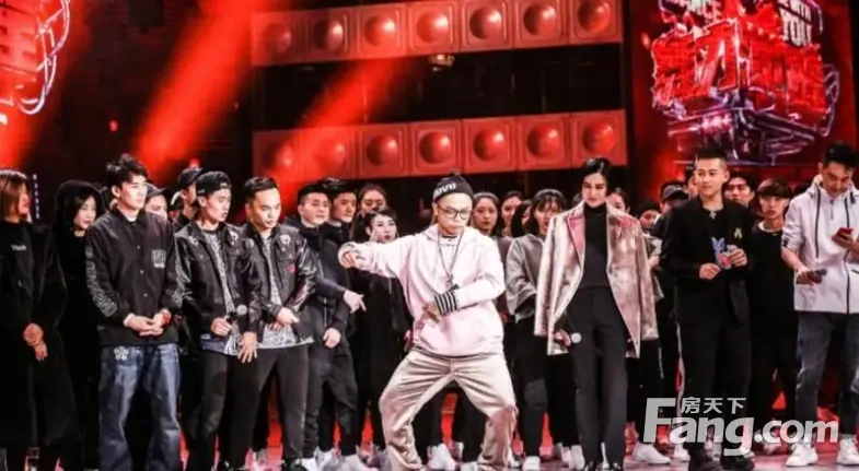 苏醒加盟《舞力觉醒》 与尚雯婕大目同台尬舞超霸气