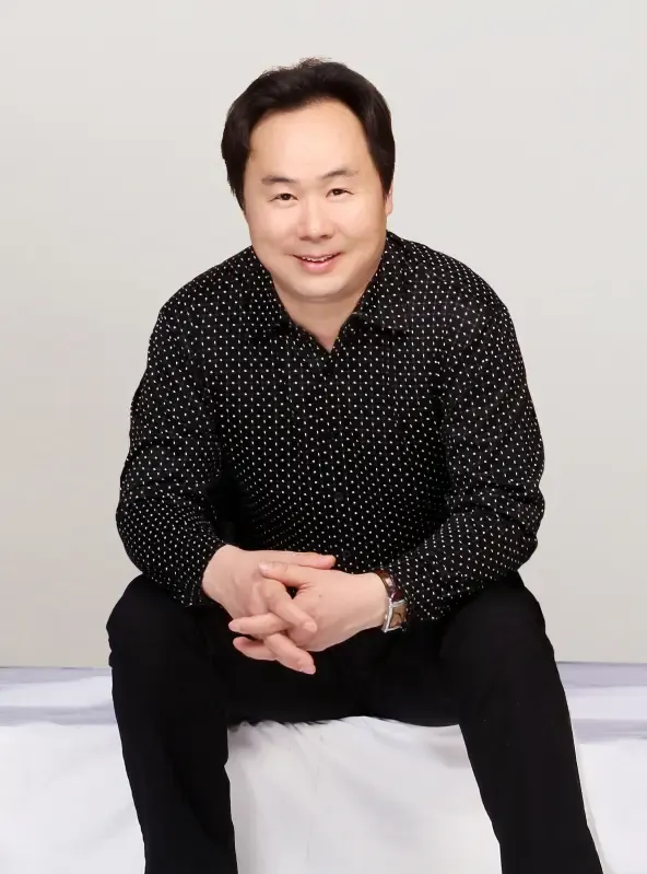 王一平:文化传承 将现代与古典融合